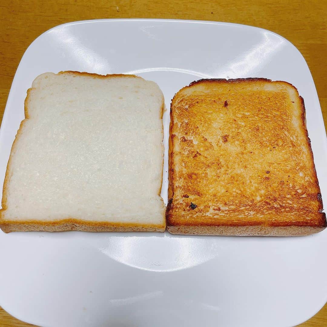 美甘子さんのインスタグラム写真 - (美甘子Instagram)「同級生のたーくん&ともちゃん夫婦が営む、広島の「食ぱん屋san」@syokupanya.san  実家まで食パンを届けてくれました☺️  ふわふわ食パン🍞は素材にこだわって、生で食べてもトーストにしても美味しかった☺️オンライン購入もできるみたい！  双子ちゃんにも会ってもらえて良かった！たーくん、ともちゃんありがとう☺️  #食パン屋san」6月22日 15時25分 - rekish_mikako