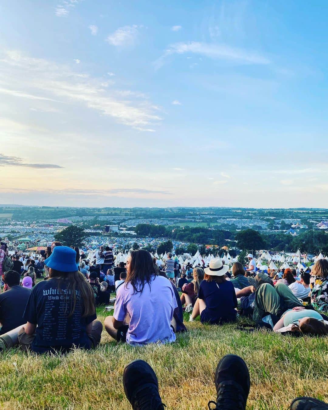 後藤正文さんのインスタグラム写真 - (後藤正文Instagram)「素晴らしい景色。  #glastonbury #glastonburyfestival」6月22日 15時34分 - gotch_akg