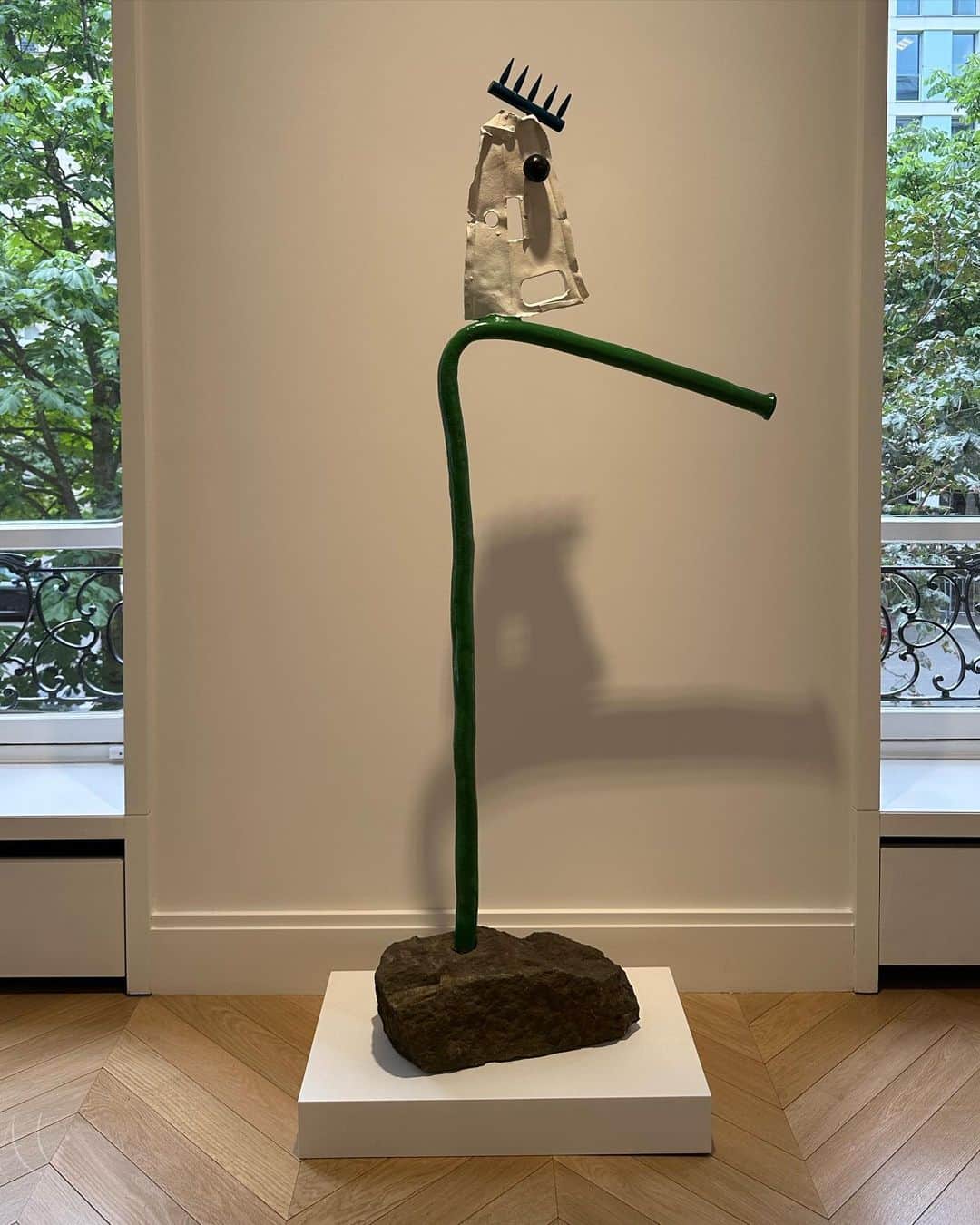 KAWSONEさんのインスタグラム写真 - (KAWSONEInstagram)「I’m glad I was able to see Joan Miró: Sculptures, on view through this Saturday, June 24th at Skarstedt Paris. @skarstedtgallery」6月22日 16時09分 - kaws
