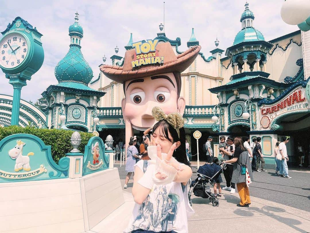 高梨優佳さんのインスタグラム写真 - (高梨優佳Instagram)「disney 🧃 月1は行かないと気が済まない ！ この日は暑かった 〰️（т-т）」6月22日 17時25分 - yukaaa0721xx