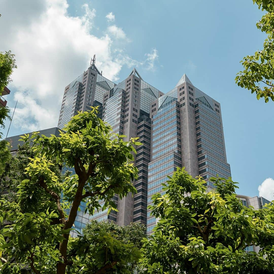 Park Hyatt Tokyo / パーク ハイアット東京さんのインスタグラム写真 - (Park Hyatt Tokyo / パーク ハイアット東京Instagram)「We are pleased that Park Hyatt Tokyo has been recognized in the "Best City Hotels in Japan" and "Best Hotel Spas in Japan" categories at the Travel + Leisure Luxury Awards Asia Pacific 2023. We are grateful for the continued support of our guests, partners, and associates.  パーク ハイアット 東京は、国際的旅行誌による「Travel+Leisure Luxury Awards Asia Pacific 2023 」にて、「日本のベストシティホテル」と「日本のベストホテルスパ」の両部門にて選出されました。あらためまして、皆様の温かなご愛顧に深く感謝申し上げます。これからも快適で心地よい寛ぎのひとときをお過ごしいただけるよう、おもてなしに磨きをかけてまいります。  Share your own images with us by tagging @parkhyatttokyo  ————————————————————— #ParkHyattTokyo #ParkHyatt #Hyatt #luxuryispersonal #travelandleisure #discoverjapan  #luxuryawards #besthotel #bestspa #パークハイアット東京 #ベストホテル #ベストスパ  @Travelandleisure  @parkhyatt」6月22日 18時00分 - parkhyatttokyo