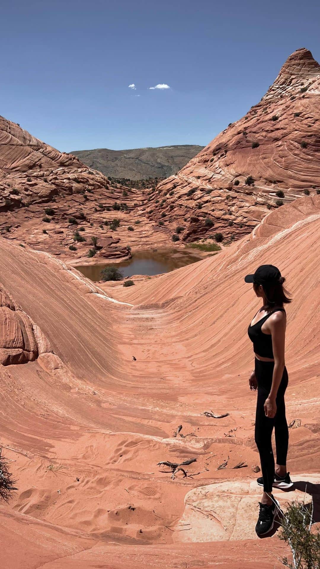 川島幸美のインスタグラム：「The WAVE in Grand Circle. Scenery I've never seen before. 地球を感じる場所🌎」