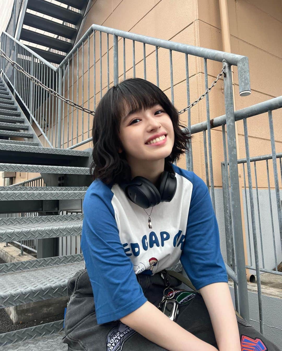のインスタグラム：「最近髪を巻く技術を身につけました😏💓 どうですか？！」