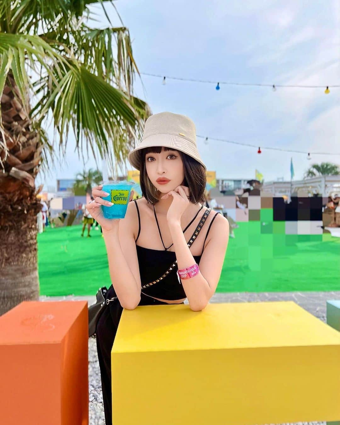 のインスタグラム：「@josecuervojp  @margarita_fiesta_japan   💛Jose Cuervo presents  MARGARITA FIESTA2023💛  イベントに夫と遊びに 行ってきました😎✌️♫  めっちゃ盛り上がってて楽しかった〜💛  ドリンクも美味しくて 夏っぽいことが出来て嬉しかったし 素敵な思い出をありがとう〜💛  またこのイベントあったら 絶対行きたいなぁっ✨✨✨  #PR#マルガリータフィエスタ#マルガリータ#クエルボ#ホセクエルボ#cuervo#josecuervo」