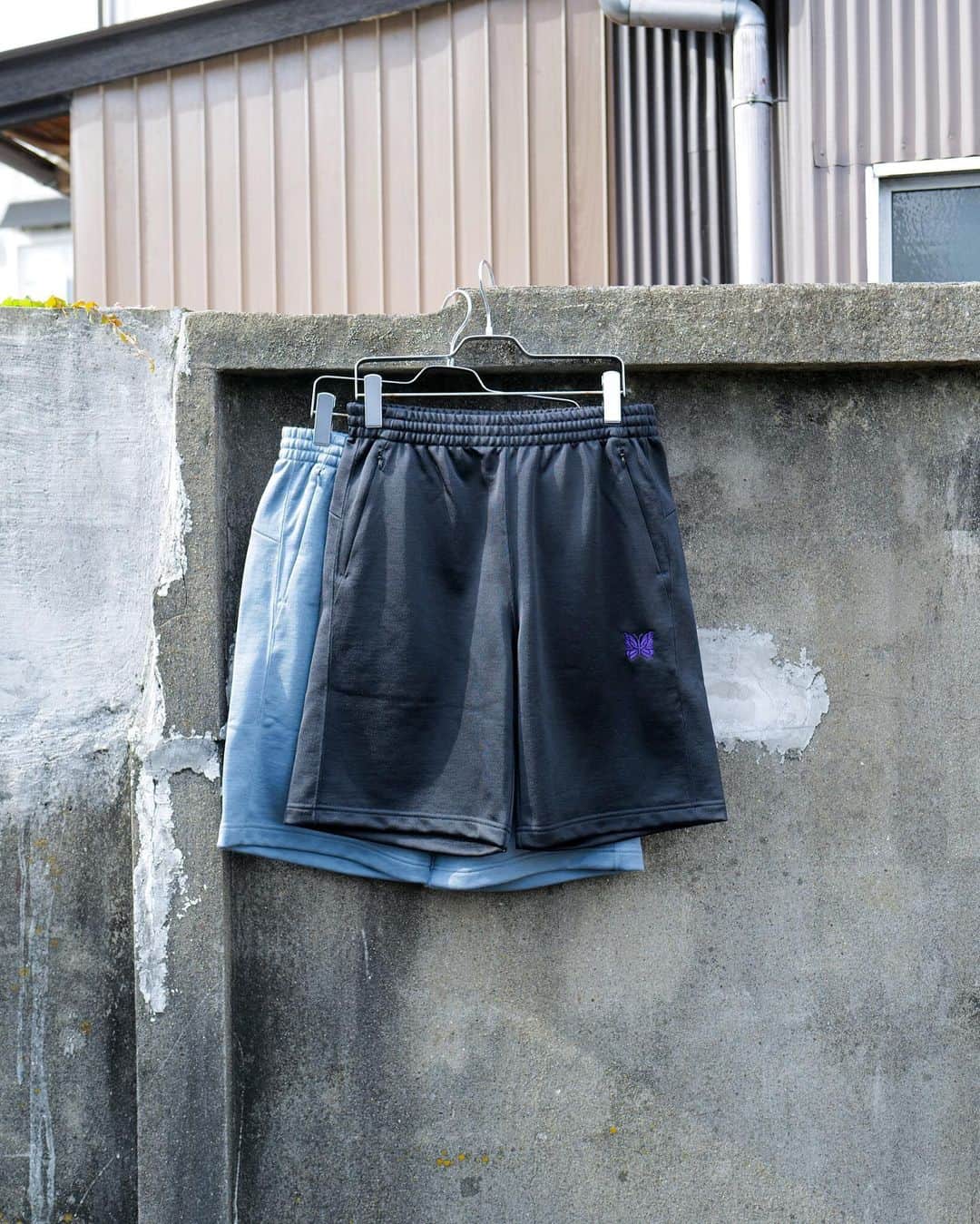 JOURNAL STANDARD 表参道さんのインスタグラム写真 - (JOURNAL STANDARD 表参道Instagram)「【 NEEDLES 】  @nepenthes.official  @needles_tokyo_official  @needles.jp  ⁡ ---------------------------------------- ⁡ ▶︎ NEEDLES＊JS Basketball shorts ¥18,700- tax included [No,23031610003810]   -----」6月22日 19時14分 - jsomotesando