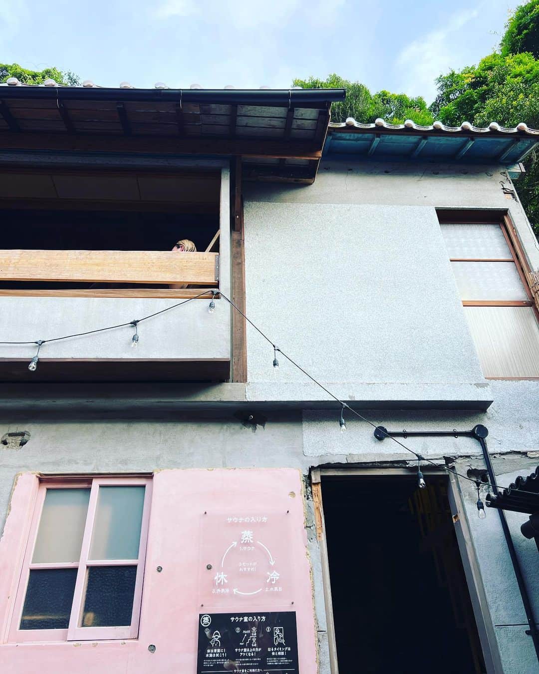 遠山正道さんのインスタグラム写真 - (遠山正道Instagram)「@tokitsukaze_yunotsu サウナはサウナ守の戸倉さんが茶湯のようなロウリュ、アウフグースを。外気浴も最高で、今までで間違いなく最高のサウナでありました。@温泉津」6月22日 19時16分 - masatoyama