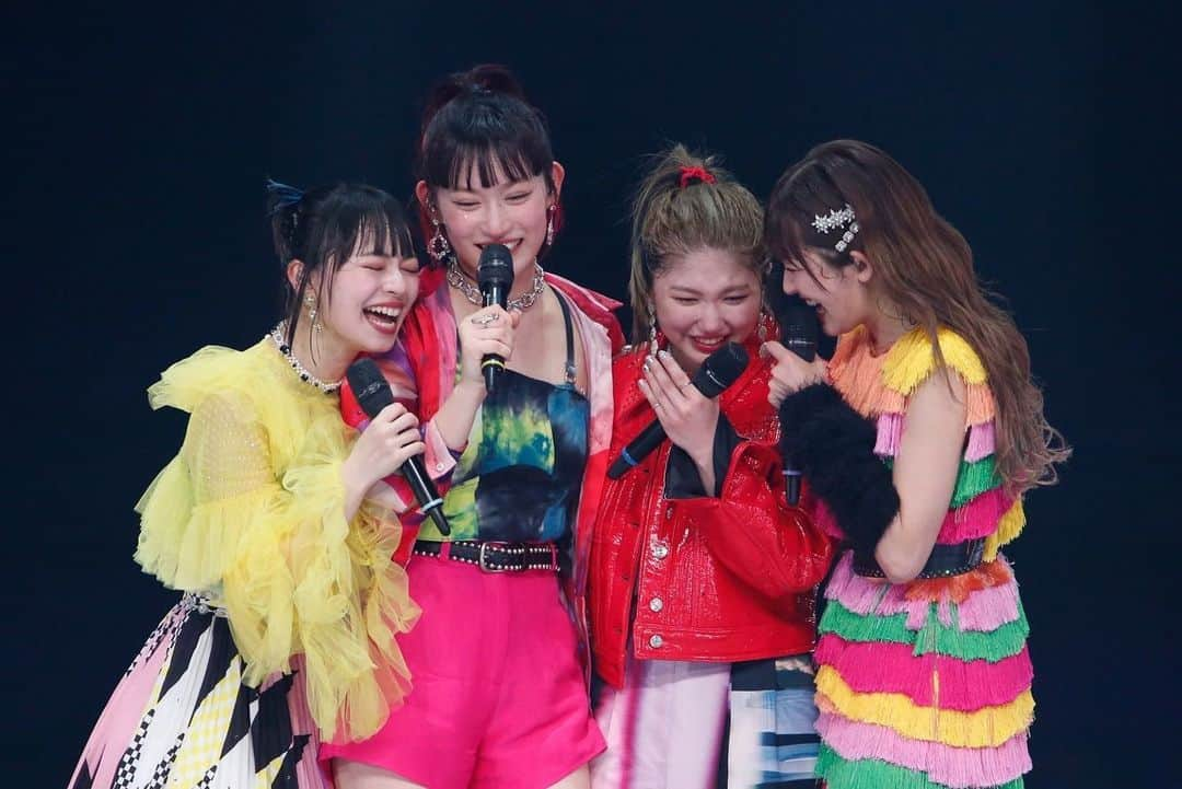 ANGERMEさんのインスタグラム写真 - (ANGERMEInstagram)「.  ANGERME CONCERT 2023 竹内朱莉 FINAL LIVE ｢アンジュルムより愛をこめて｣ in 横浜アリーナ  Thanks for all !  これからも竹内朱莉、アンジュルムを よろしくお願いします！  #アンジュルム #angerme #helloproject #ハロプロ #横浜アリーナ #アンジュ横アリ0621」6月22日 19時28分 - angerme_official