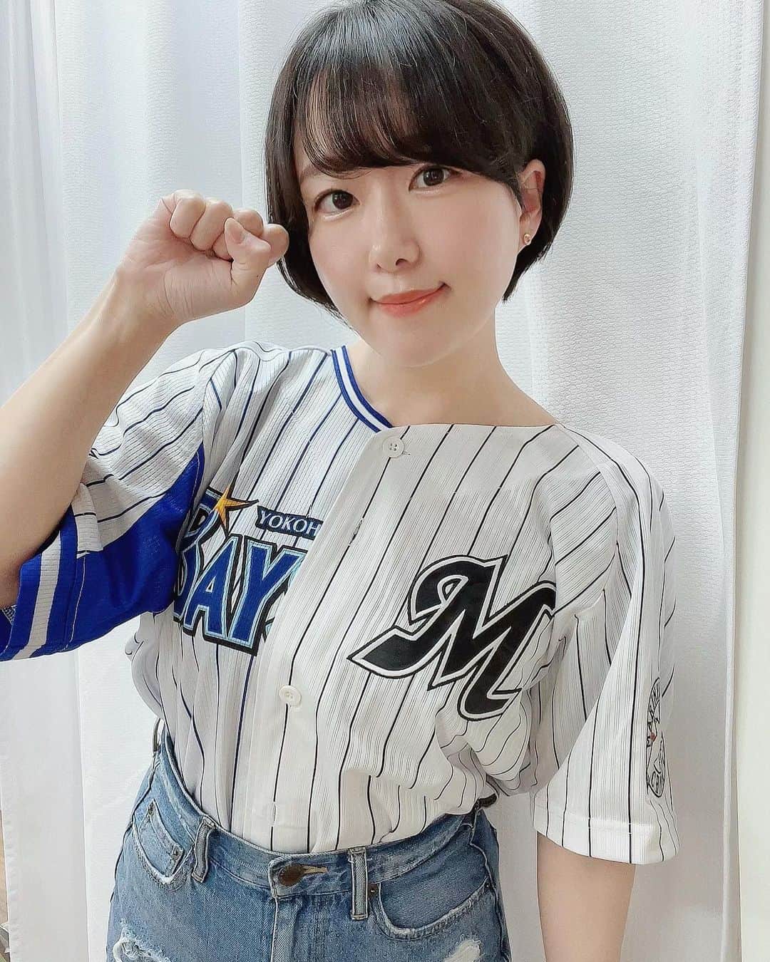 蒼井まやのインスタグラム：「. 今年も無事お誕生日を迎えることができました🎂🎉  ただ、お誕生日は扁桃炎でガッツリ体調崩してました。笑 まあ厄落としということで😂🙏  昨年のお誕生日イベントをきっかけに芸能活動復帰したので やっと一年。もう一年。どっちかな。  どちらにせよ、とーっても濃い一年でした！ もしかしたらいままでの人生で一番濃い一年だったかも。  今後もマイペースに活動を続けてまいりますので どうぞよろしくお願いいたします🩵  写真はみんなにもらったプレゼントたちです🎁  P.S.まやたんのことずっとすきでいてね」