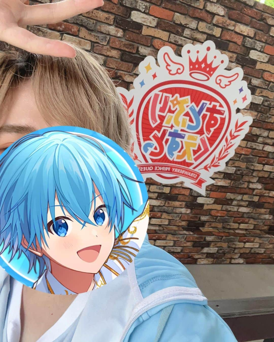 ころんのインスタグラム：「みんなで撮影してきたよ✨️お楽しみに✨️  #すとぷり#ころんくん#すとぷりくえすとっ」