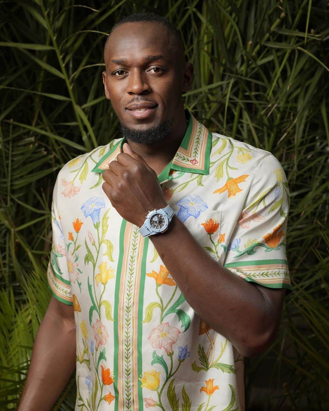 のインスタグラム：「Watch says 9.58 #HublotLovesSummer 😎」