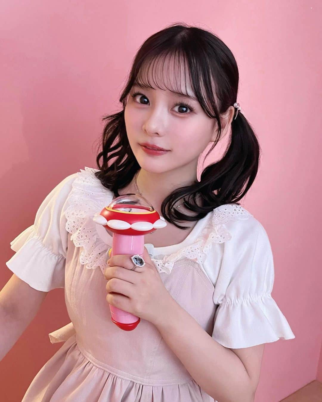 LARMEさんのインスタグラム写真 - (LARMEInstagram)「🐈 𝙋 𝙍 𝙀 𝙎 𝙀 𝙉 𝙏   LARME 056オフショット🤍 《齊藤なぎさちゃん》の  サイン入りチェキを  2名様にプレゼント📷🤍  ┈┈┈┈┈┈┈┈┈┈┈┈┈    𓊆  応募方法 𓊇  ① @larmemagazine をフォロー  ② 本投稿にいいね    🤍抽選対象は𓊆 公開アカウントのみ 𓊇となります。    コメントをすると当選確率が  アップするかも...？💌 💭   𓊆  期間 𓊇  6/22(木)〜6/29(木)23:59まで   ┈┈┈┈┈┈┈┈┈┈┈┈┈   【✉️当選者へのご連絡】  @larmemagazine より  ダイレクトメッセージにて  ご連絡をいたします。  当選連絡をしてから７日以内に  連絡が取れない場合は、 無効となる場合がございますので  予めご了承ください。   ※当選に関するお問い合わせはご遠慮ください。   ┈┈┈┈┈┈┈┈┈┈┈┈┈    みなさまのご参加お待ちしております♡    #LARME #larmemagazine #larmemodel #larme056 #offshot #ラルム #ファッション絵本 #LARMEモデル #プレゼントキャンペーン #プレキャン #プレゼントキャンペーン実施中 #サイン入りチェキ #チェキ #サイン #サイン入り #齊藤なぎさ #なーたん」6月22日 19時50分 - larmemagazine