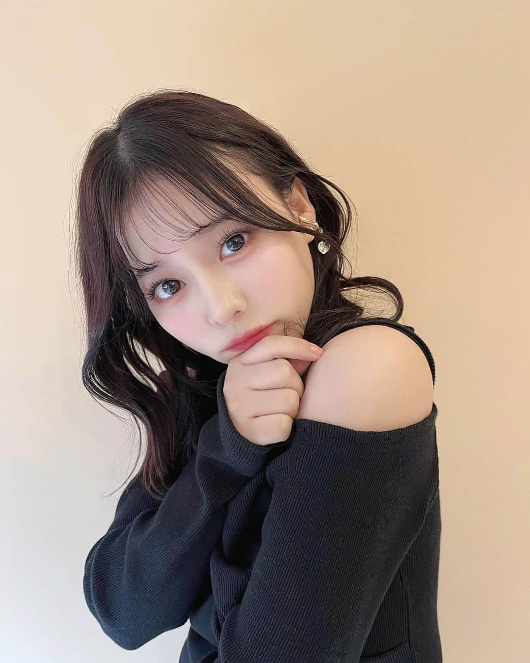 LARMEさんのインスタグラム写真 - (LARMEInstagram)「🐈 𝙋 𝙍 𝙀 𝙎 𝙀 𝙉 𝙏   LARME 056オフショット🤍 《齊藤なぎさちゃん》の  サイン入りチェキを  2名様にプレゼント📷🤍  ┈┈┈┈┈┈┈┈┈┈┈┈┈    𓊆  応募方法 𓊇  ① @larmemagazine をフォロー  ② 本投稿にいいね    🤍抽選対象は𓊆 公開アカウントのみ 𓊇となります。    コメントをすると当選確率が  アップするかも...？💌 💭   𓊆  期間 𓊇  6/22(木)〜6/29(木)23:59まで   ┈┈┈┈┈┈┈┈┈┈┈┈┈   【✉️当選者へのご連絡】  @larmemagazine より  ダイレクトメッセージにて  ご連絡をいたします。  当選連絡をしてから７日以内に  連絡が取れない場合は、 無効となる場合がございますので  予めご了承ください。   ※当選に関するお問い合わせはご遠慮ください。   ┈┈┈┈┈┈┈┈┈┈┈┈┈    みなさまのご参加お待ちしております♡    #LARME #larmemagazine #larmemodel #larme056 #offshot #ラルム #ファッション絵本 #LARMEモデル #プレゼントキャンペーン #プレキャン #プレゼントキャンペーン実施中 #サイン入りチェキ #チェキ #サイン #サイン入り #齊藤なぎさ #なーたん」6月22日 19時50分 - larmemagazine