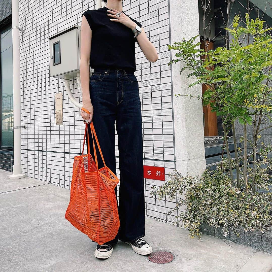 maai0528のインスタグラム：「〻👱🏻🦊🍊🍯 Ｏotd‥💛 差し色のオレンジかわいい。 ． ． ． #workout  #fashion  #MOUSSY #sly_fav」