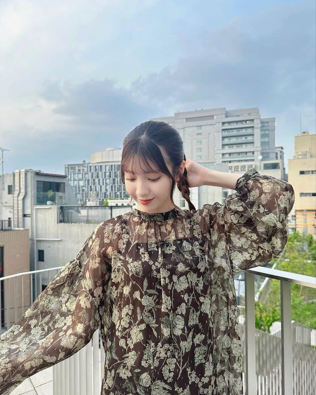 小玉梨々華のインスタグラム：「🍃🤎」