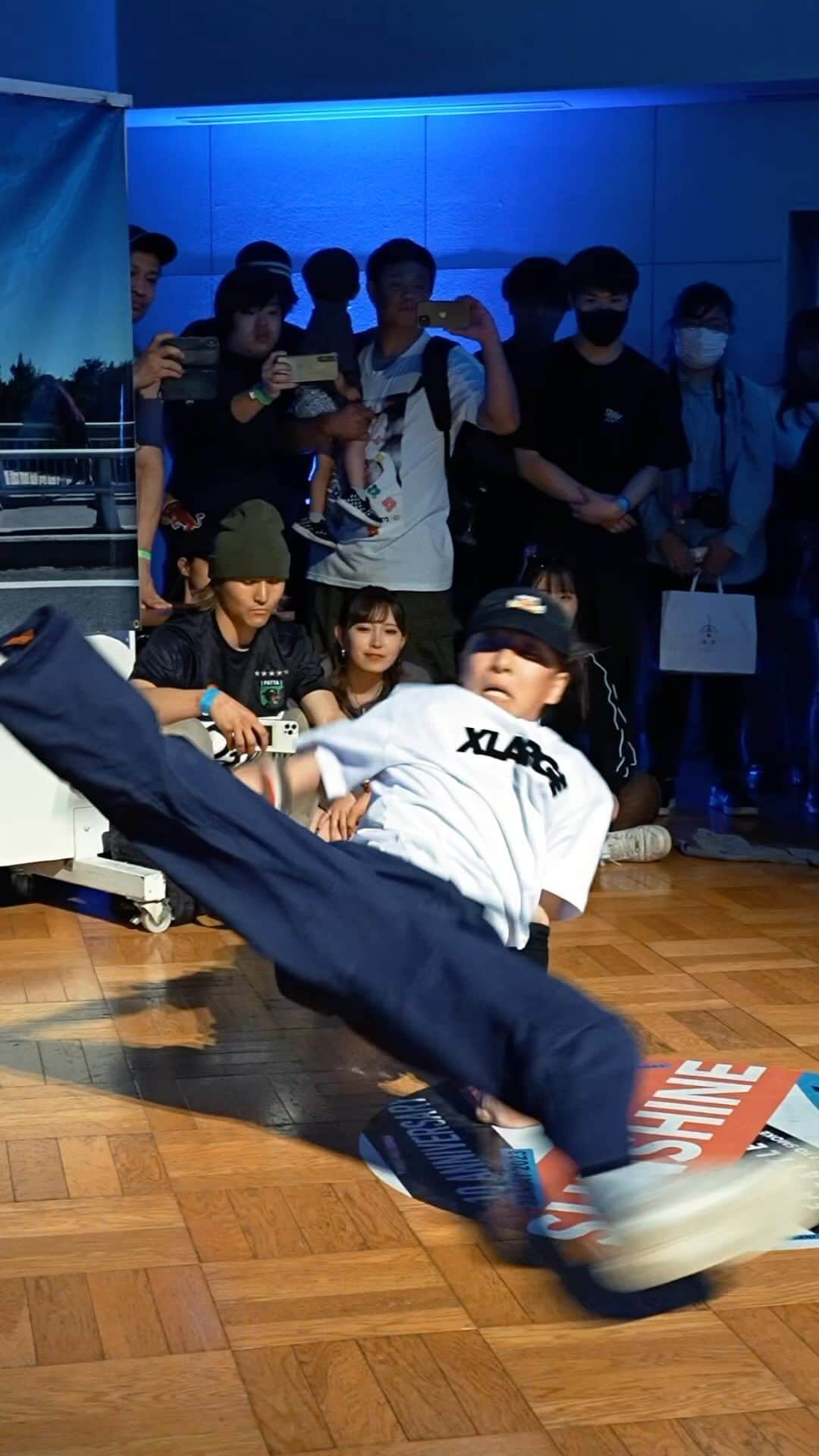 飯沼月光のインスタグラム：「@bboy_tsukki #xlarge #breakin #tsukki #hiphop #powermove Video by @feworks_films」