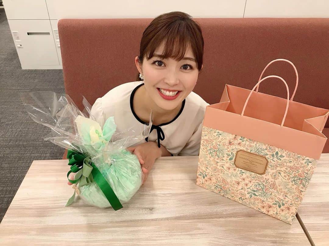 豊崎なつきさんのインスタグラム写真 - (豊崎なつきInstagram)「* 頂き物  可愛い袋に入った🍈  温かい気持ちに 心がほっこり🥺  明日、ご本人にお会いできるので そちらも楽しみですー♡  #pint #nbc #長崎放送 #豊﨑なつき」6月22日 20時25分 - natsuki_toyosaki