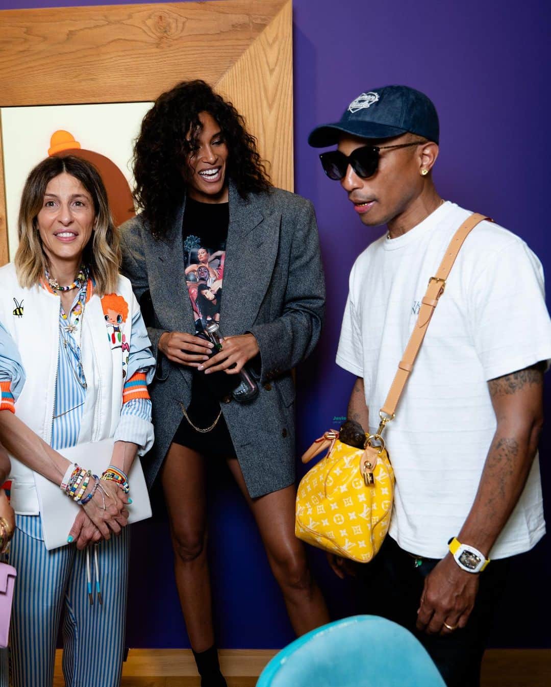 evianさんのインスタグラム写真 - (evianInstagram)「We were thrilled to keep guests hydrated at @pharrell online auction house @joopiterofficial launch party on Monday 🎨  Curated in partnership with @sarahandelman #JustPhriends is open to the public until June 24th at 8 avenue Matignon and online until June 27th.  #evianwater」6月22日 20時53分 - evianwater