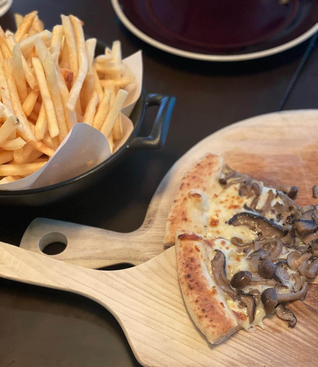 木下ココさんのインスタグラム写真 - (木下ココInstagram)「buono‼︎🇮🇹 ・ ・ ・ #lunchtime  #funghi #pizza #italian  #ピザ  #イタリアン #ランチ #木下ココ」6月22日 20時53分 - cocot_chan