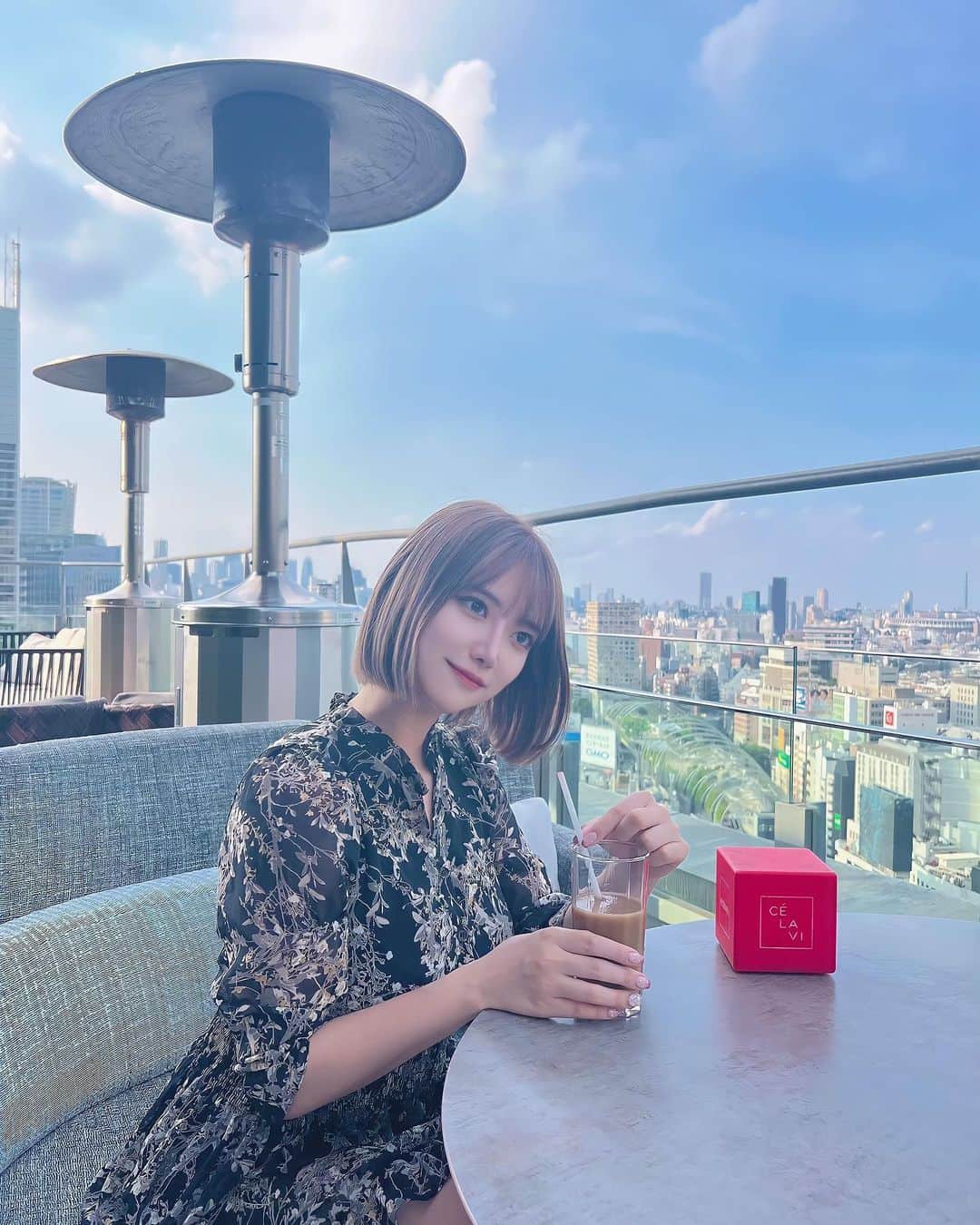 RIKAのインスタグラム：「地球に優しくないとなにも始まらない☝🏻🍀 年重ねるにつれてほんとに健康とか環境のこと考えるようになってる…笑  サスティナブルな仕組みの会社を応援したい🌏🩵  #イメージワン #応援 #IMAGEone #PR」