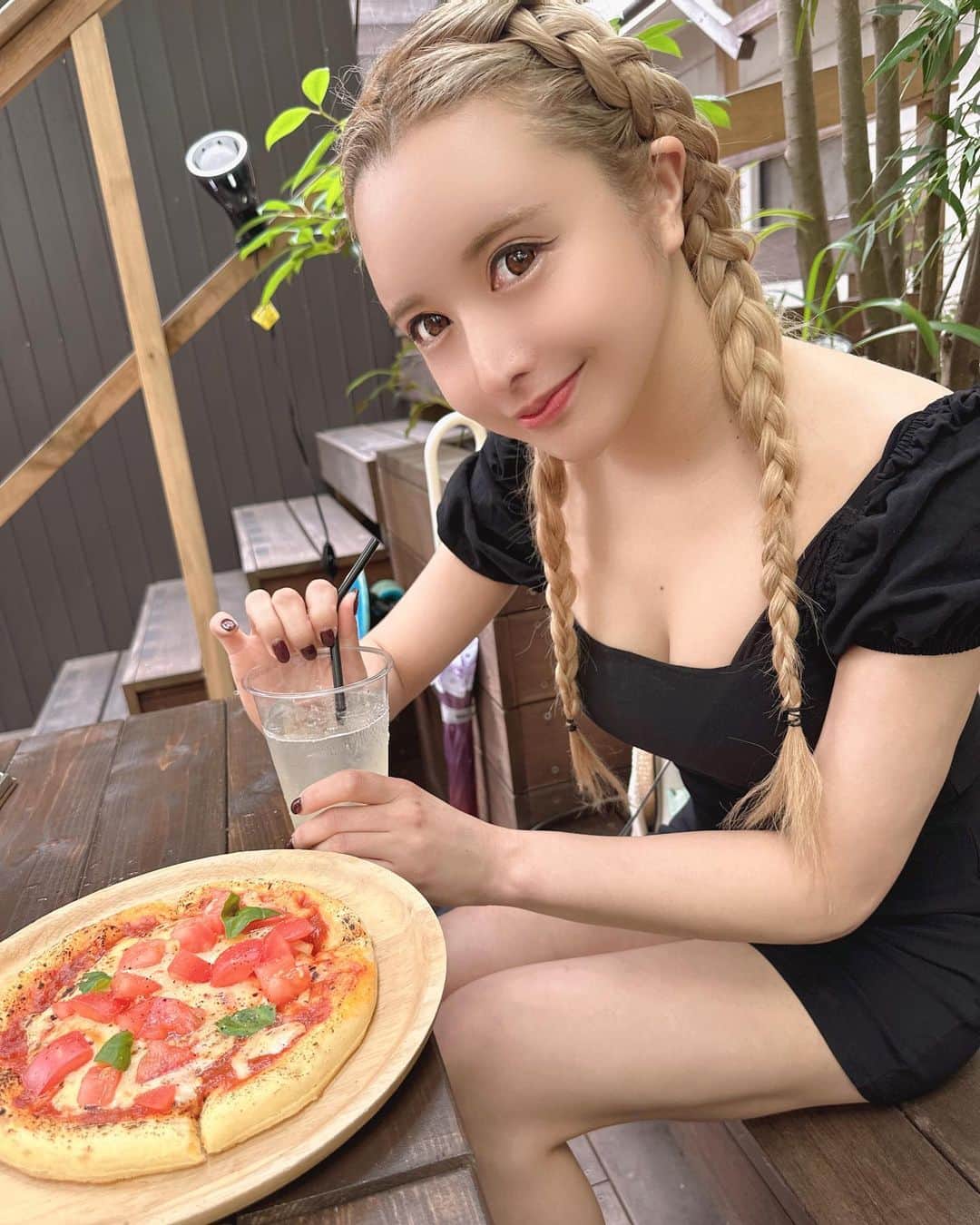 ティファニーさんのインスタグラム写真 - (ティファニーInstagram)「ぜんぶじぶんが都合いいように考えちゃうからぜんぶ思い通りになっちゃうセバスチャン  ・ ・ ・  #日記#ダイエットアカウント#ダイエット部#ダイエット仲間募集中#ダイエット女子#ダイエットモチベーション#ダイエット生活#ダイエット垢#筋トレ#筋トレ女子#筋トレ女子と繋がりたい#筋トレメニュー#筋トレ部#筋トレ食事#食事#食事記録#食事管理#食事改善#自分磨き#スタイル#美脚#努力#バーレスク#バーレスク東京#バーレスク東京ティファニー#六本木の歩くパワースポット#精神#バーレスク東京ティファニー」6月22日 21時00分 - tfunny_burlesque
