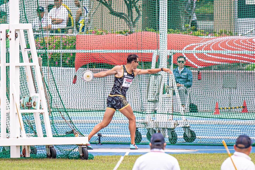 右代啓祐さんのインスタグラム写真 - (右代啓祐Instagram)「Discus Throw🛸  Photo by @chibeeeev  #右代啓祐 #kokushikan  #kokushikanuniversity  #国士舘大学 #decathlon  #decathlete  #workout  #trainingday  #run #jump  #throw #十種競技  #smile  #smile😊 #山田水産 #山田の鰻 #鰻アスリート #味の素 #ビクトリープロジェクト #アミノバイタル」6月22日 21時00分 - ushirok