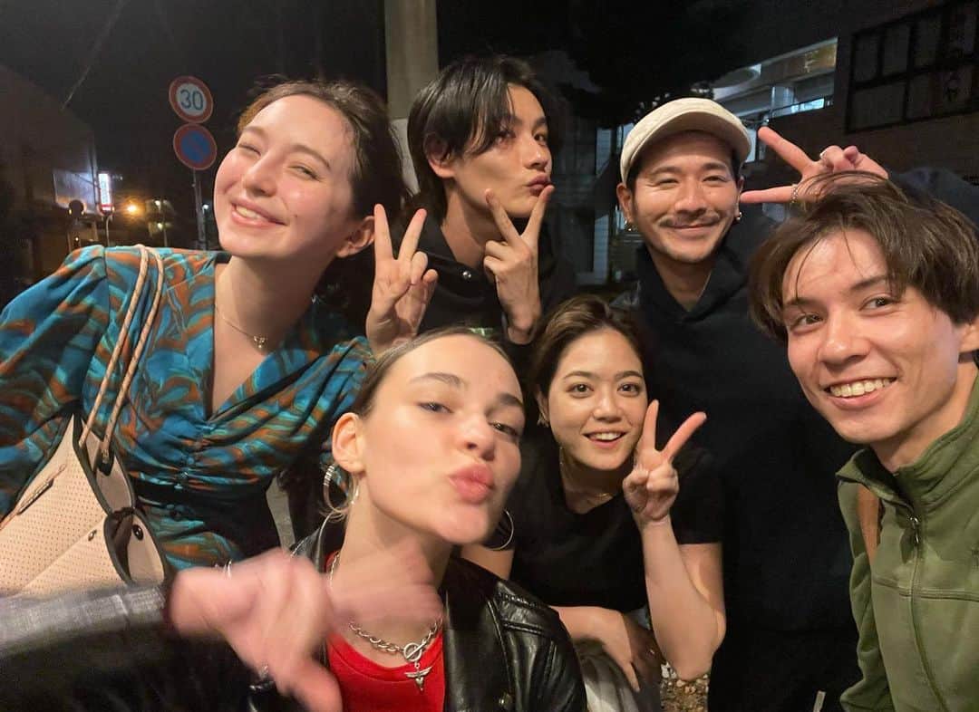 楠ダニエルさんのインスタグラム写真 - (楠ダニエルInstagram)「またみんなでお仕事できたらいいねぇ😉 ⁡ ⁡ 宮古島での撮影にて🐠 ⁡ ⁡ 朝早くてロケバスでパックしながら 現場に向かったのを覚えてます。笑 ⁡ ⁡ 2日間船に乗りっぱなしだったけど みんなと仲良くなったおかげで ずっと楽しかった😉 ⁡ ⁡ 最終日の夜は撮影終わりにみんなでご飯へ 翌日もフライトまで時間あったので ハンバーガー食べに行ったあと、 海まで行って水着借りて泳いだ🍔 ⁡ ⁡ とても楽しい宮古島滞在でございました☺️ ⁡ ⁡ ⁡ ⁡最後の一枚は朝早すぎた日の午後😉 ⁡ ⁡ ⁡ ⁡ ⁡ ⁡ ⁡ ⁡ #沖縄#宮古島 #freemodel#洋装 #フリーランス#メンズモデル#フリーモデル #ハーフモデル#ハーフ #freelance#bridal #フリーランスモデ撮影#タキシード #tuxedo  #wedding #ウェディングドレス #前撮り #ブライダル#ウエディング#結婚#ブライダルモデル」6月22日 21時10分 - danny.57
