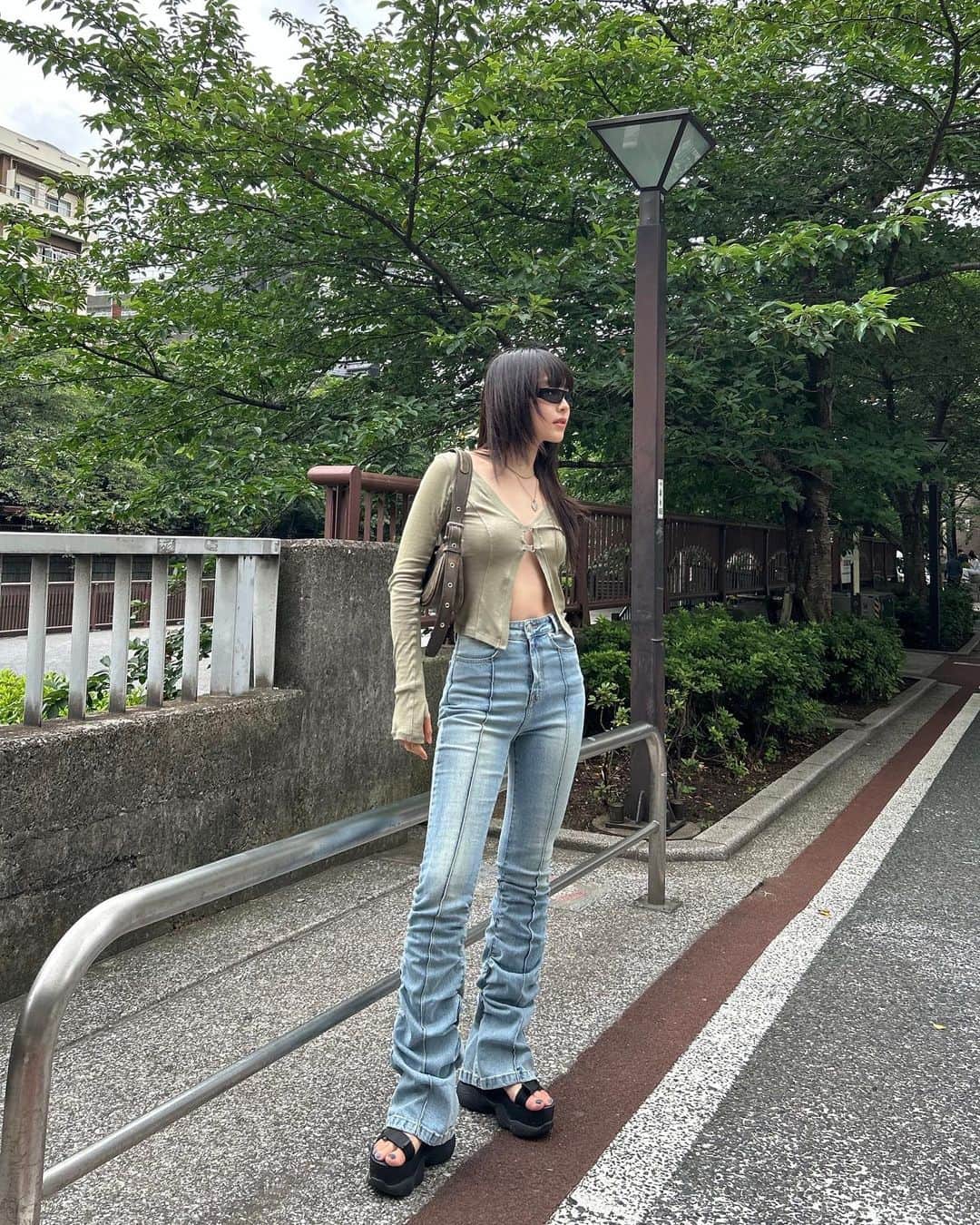 江崎ななほのインスタグラム：「🖤 @yuse.co.kr @yuse_jp」