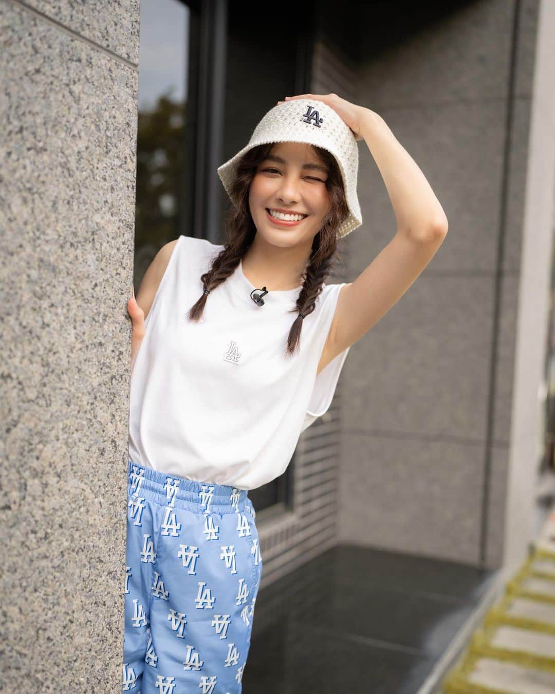 宇珊さんのインスタグラム写真 - (宇珊Instagram)「只想要每天可可愛愛的活著就好了🤍  #願每一個受傷的靈魂都能得到平靜 #端午節快樂   全身穿搭 @mlbkorea_taiwan  #MLBKOREA_TAIWAN」6月22日 21時14分 - shanliu0608