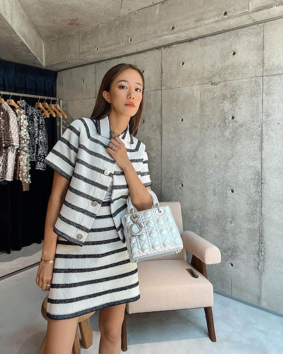 福井仁美のインスタグラム：「Ready For Summer🦋 @dior   いつ着ようと思っておいてたらすでに暑い🥴お気に入りセットアップ  #dior #dioraddict」