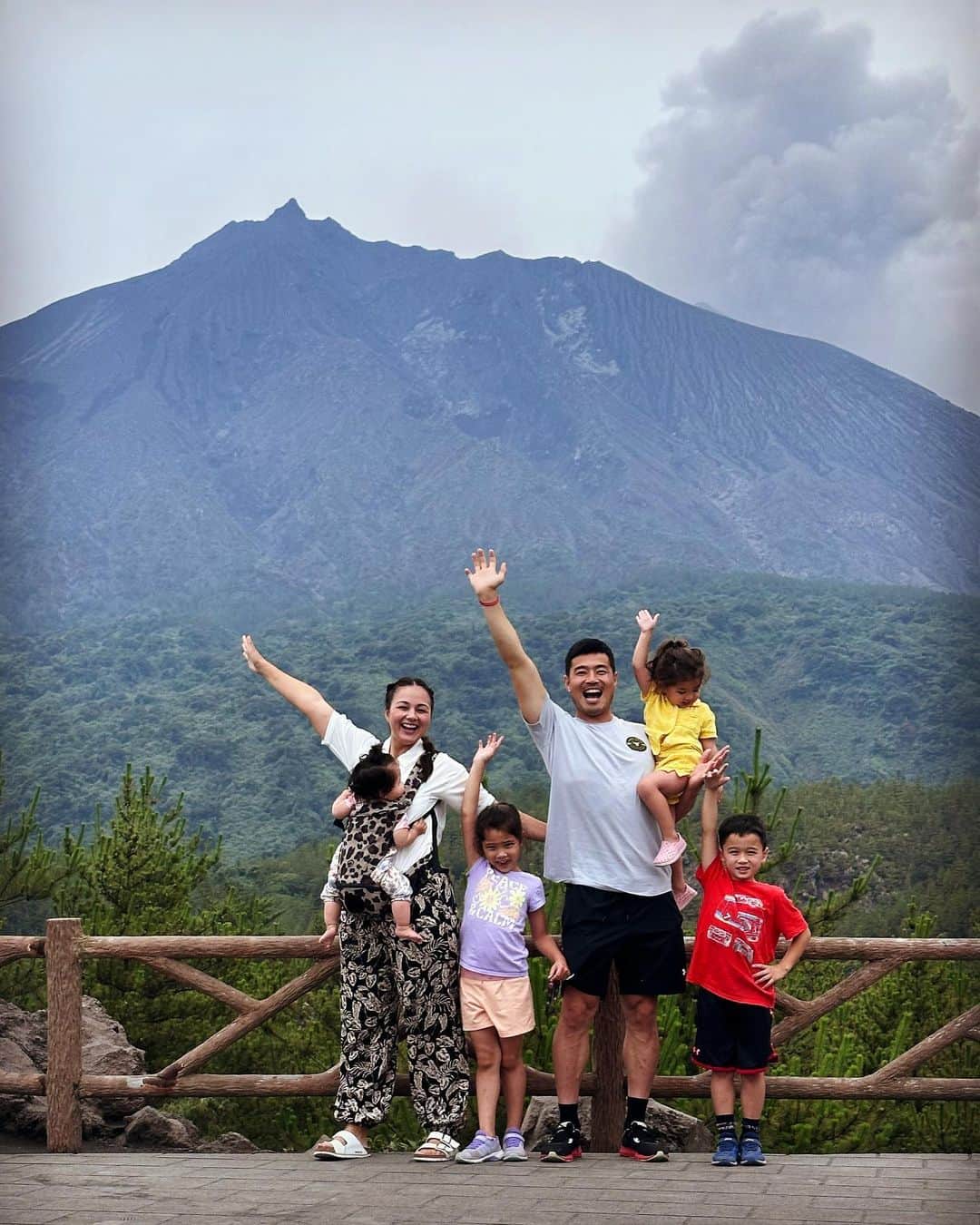 エリナ シルカのインスタグラム：「桜島🌋」