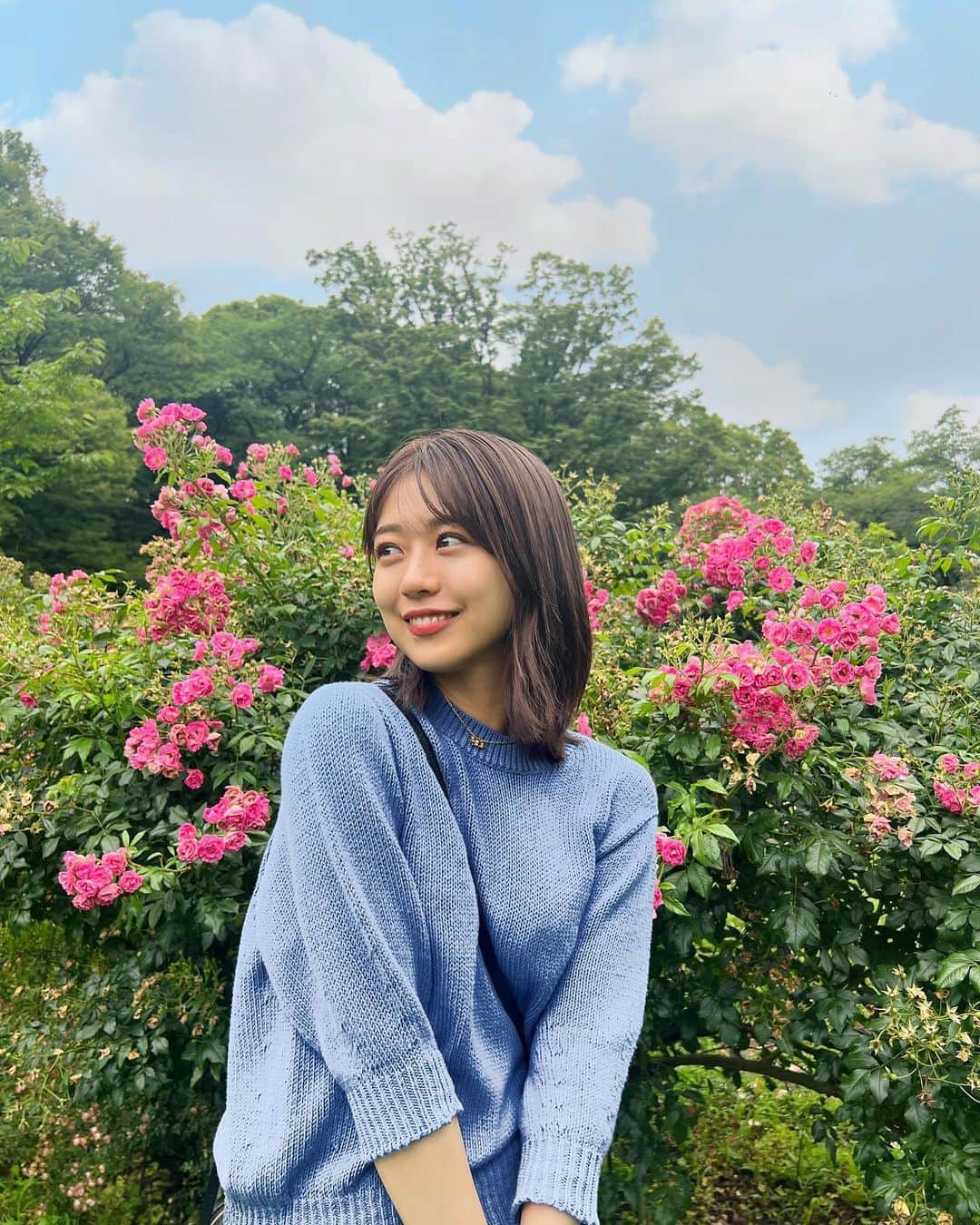 篠崎彩奈さんのインスタグラム写真 - (篠崎彩奈Instagram)「家族でお出かけした時🌸 #公園 #お散歩」6月22日 22時06分 - ayana.s_official