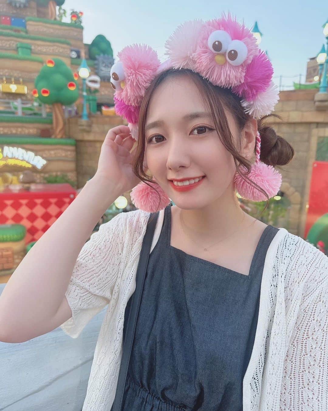 西村彩有里さんのインスタグラム写真 - (西村彩有里Instagram)「今更ユニバ投稿🫶🏻 AGOでいってきたんらよ〜✨ドレスコードはデニム☝️  NINTENDO WORLDわくわくしちゃったよね🥺  フライングダイナソーできてから初めて行ったんだけどフライングダイナソーやってなかった😢また秋口に行きたいな〜ハリポタコスしたいの！ #ユニバ#usj#AGO  #ユニバコーデ#モッピー」6月23日 9時07分 - 24sayu