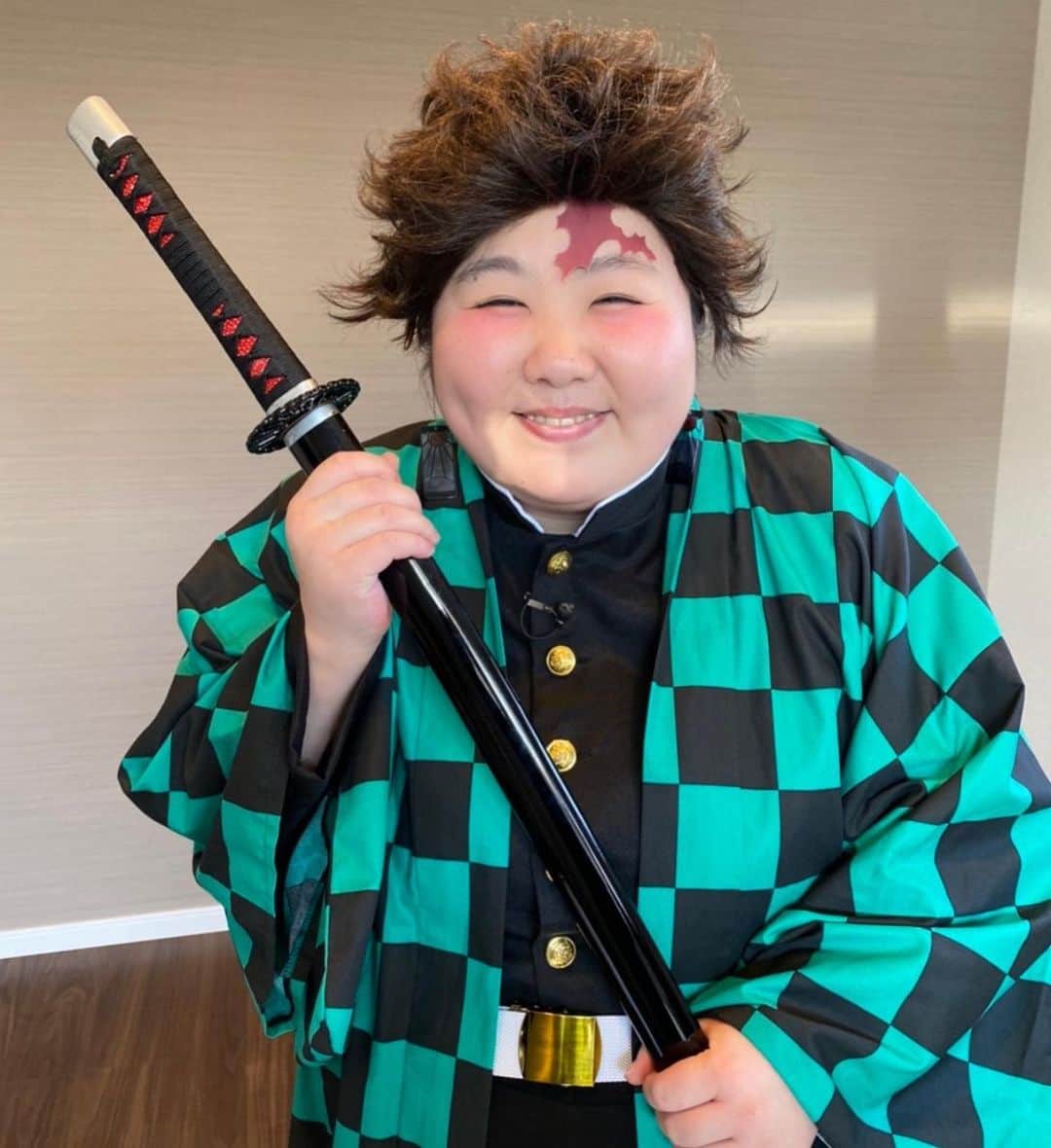 酒井藍さんのインスタグラム写真 - (酒井藍Instagram)「. これは、寝起きにデコ打って血出た人やね。  #竈門炭治郎 #よーいドン #あいラブ田舎暮らし  #鬼にすぐやられそう」6月23日 7時58分 - sakaiaisakaiai