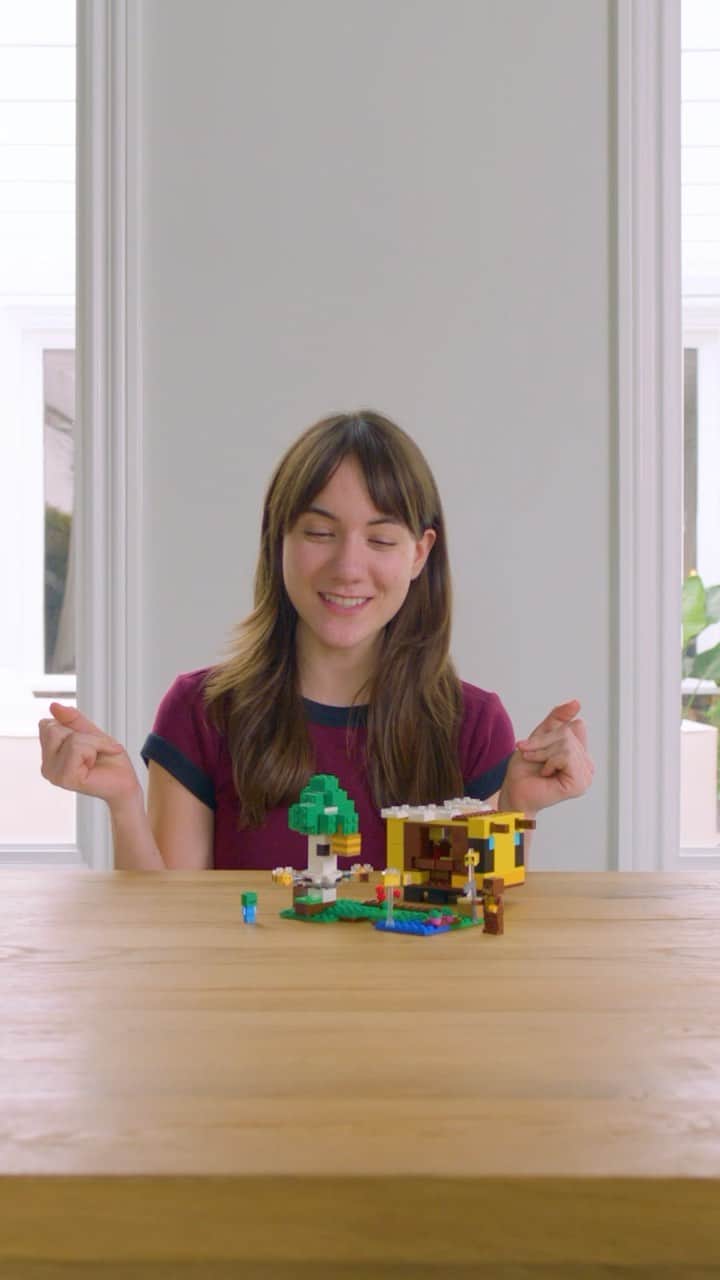 ブライトン・ゼウナーのインスタグラム：「Building LEGO sets and skating are more similar than you think...Think Like A Minecrafter, Build Like A Minecrafter presented by @lego #ad 🏅」