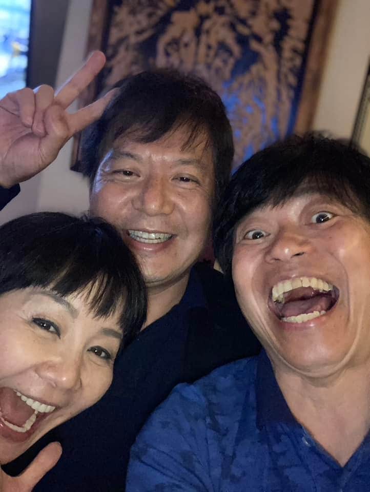 山本華世のインスタグラム：「60近いのに久々会うと出会った20年前に戻れる、20年前でも40かぁ。社会人になって友達できるって幸せ❤️ お店して良かったぁ‼️声かけてくれて、背中を押してくれて、ありがとデス❤️」