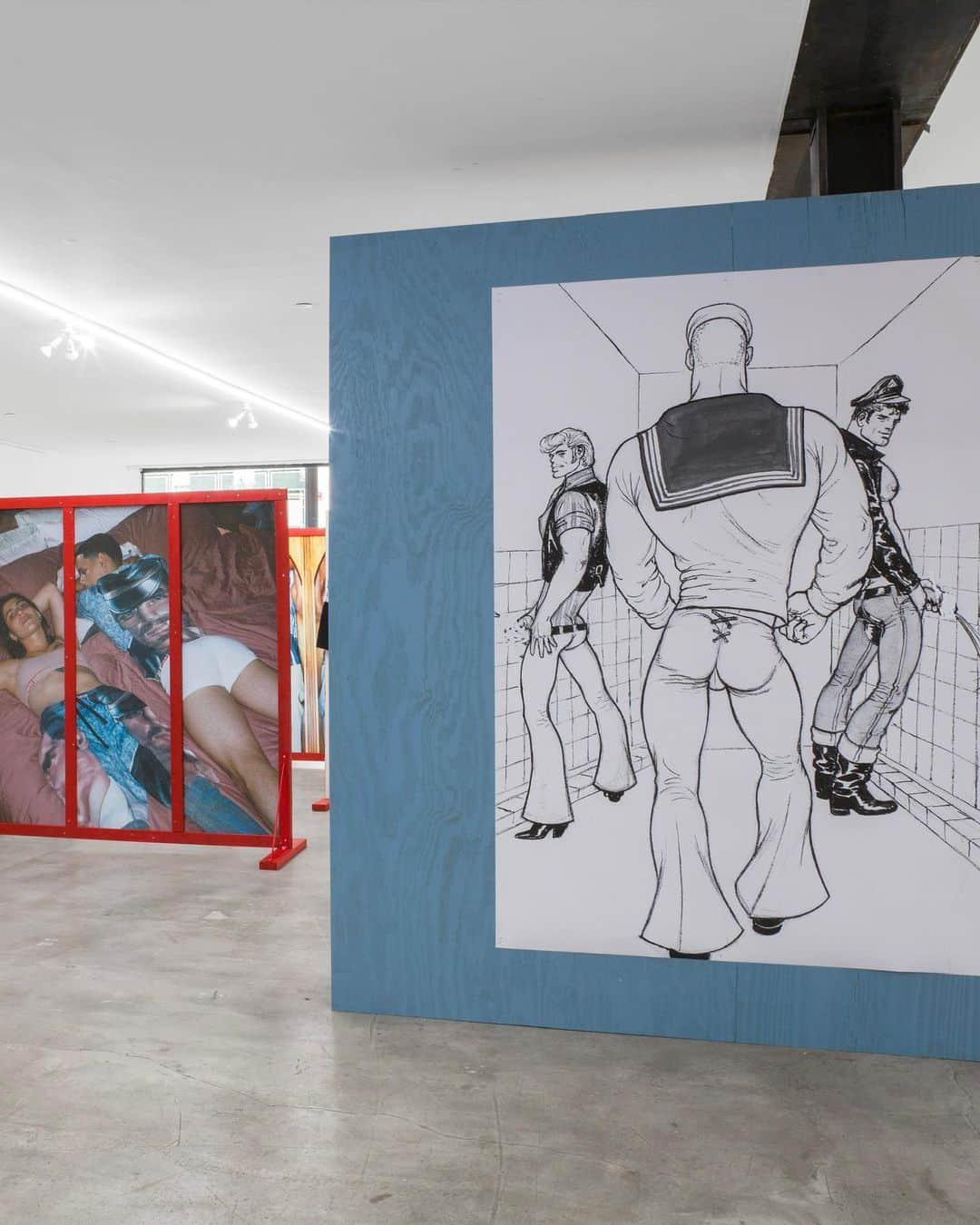 ディーゼルのインスタグラム：「Live, from New York.    In celebration of Pride 2023, #TheAllTogetherClubhouse opened yesterday in New York City’s West Village. Curated by @tomoffinlandfoundation and the @thecommunityparis and supported by Diesel, the exhibition features works by queer and erotic artists from TOFF’s permanent collection who were central to NYC’s groundbreaking LGBTQIA+ community in the 1980s.    See AllTogether’s full event program at the link in bio.  Photographer: Gregory Carideo    #ForSuccessfulLiving #AllTogetherShow」