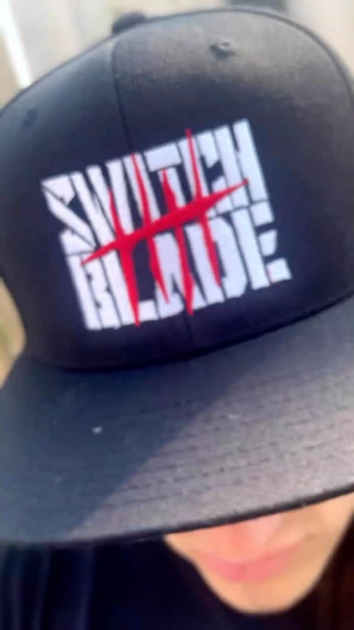 ジェイ・ホワイトのインスタグラム：「We released 7 new Premium Embroidered Flatbill Snapbacks (which now come with the @AEW & Wrestler logos on the sides) on PWT & ShopAEW. Russell here is rocking the new Jay White - Switch Blade design. Available Now!  @shopaew @jaywhitenz   #aew #snapback #pwtees #prowrestlingtees #shopaew #jaywhite #switchblade #switchbladejaywhite #allelitewrestling」