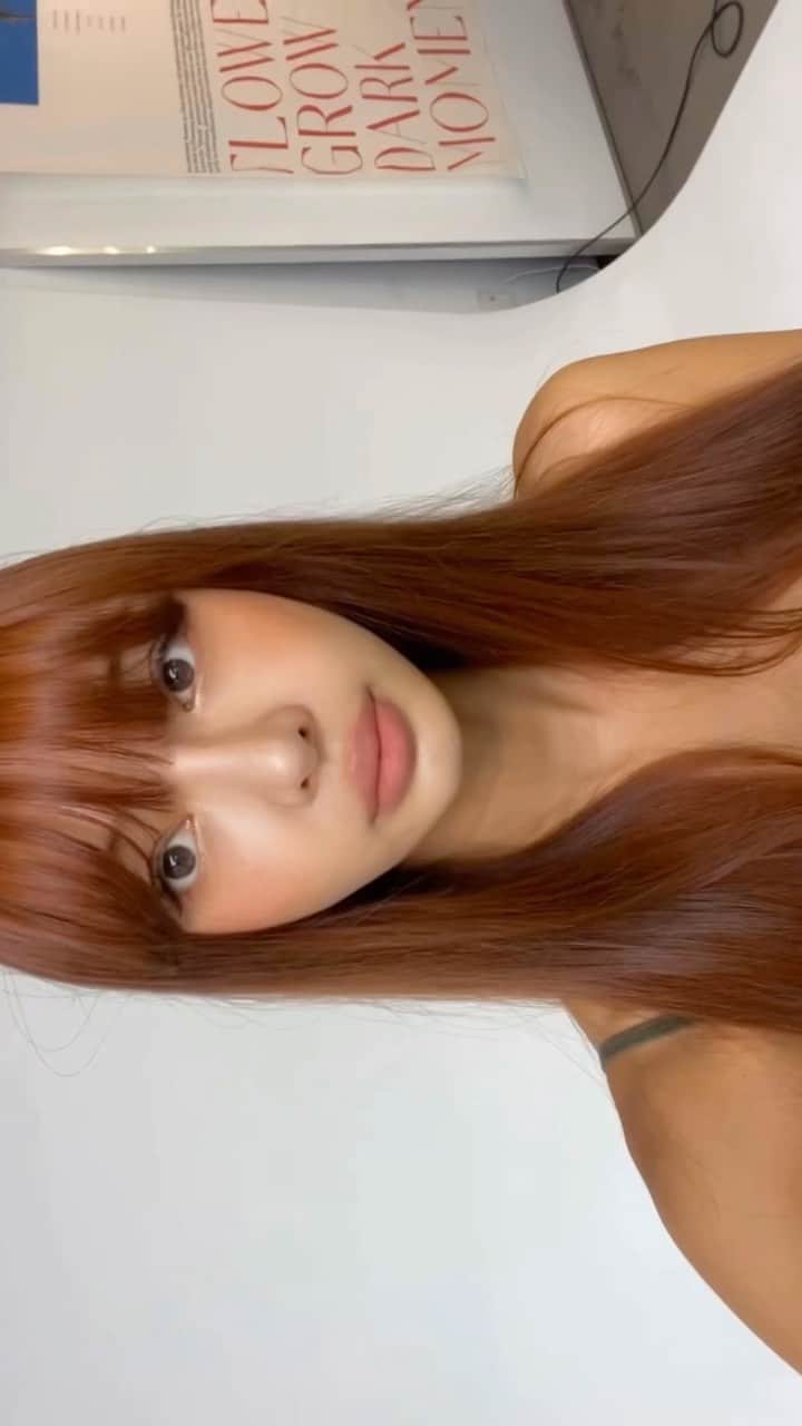 キム・ボラムのインスタグラム：「나 웜톤 ✌🏾 #웜톤염색  @najinchoi9」