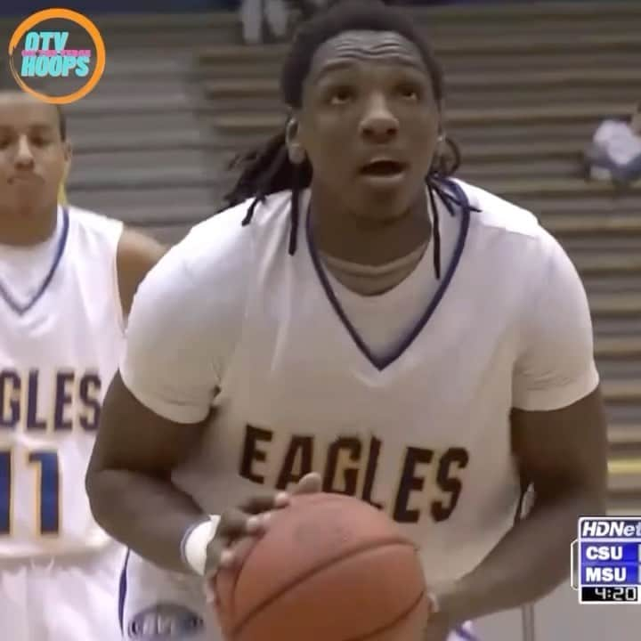 ケネス・フェリードのインスタグラム：「THROWBACK THURSDAY Kenneth Faried Morehead St Junior/Senior Year (2009-11) 🔥🔥  The 2x OVC Player of the Year and 3x OVC Defensive Player of the Year averaged 17.3 PPG 14.5 RPG 2.3 BPG his senior season  Faried is also the NCAA’s all-time leading rebounder  CBB Legend 💯」