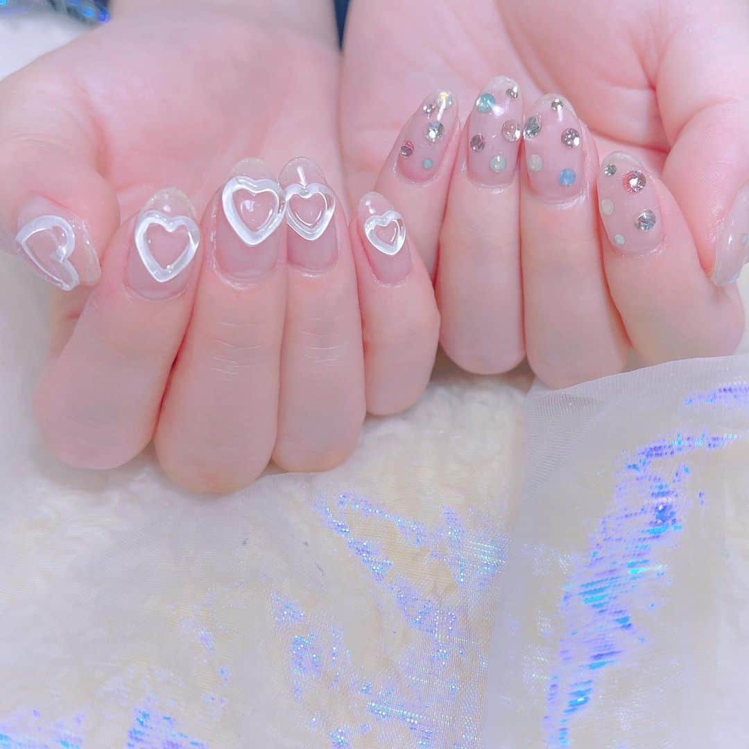 なかやまちえこのインスタグラム：「爽やかネイル💅⠀ ⠀ @kyarypappa ちゃん⠀ #nail #nails #nailart #ネイル #美甲 #ネイルアート  #japanesenailart #manucure #japanesenails #manicurist #gelnails #أظافر #네일아트 #미용  #เพ้นท์เล็บ #artedeuñas #เพ้นท์เล็บเจล #ジェルネイルデザイン #ネイルデザイン #nagelkunst #ぷくぷくネイル #アシメネイル @kimacat_betty @aby_sharenail」