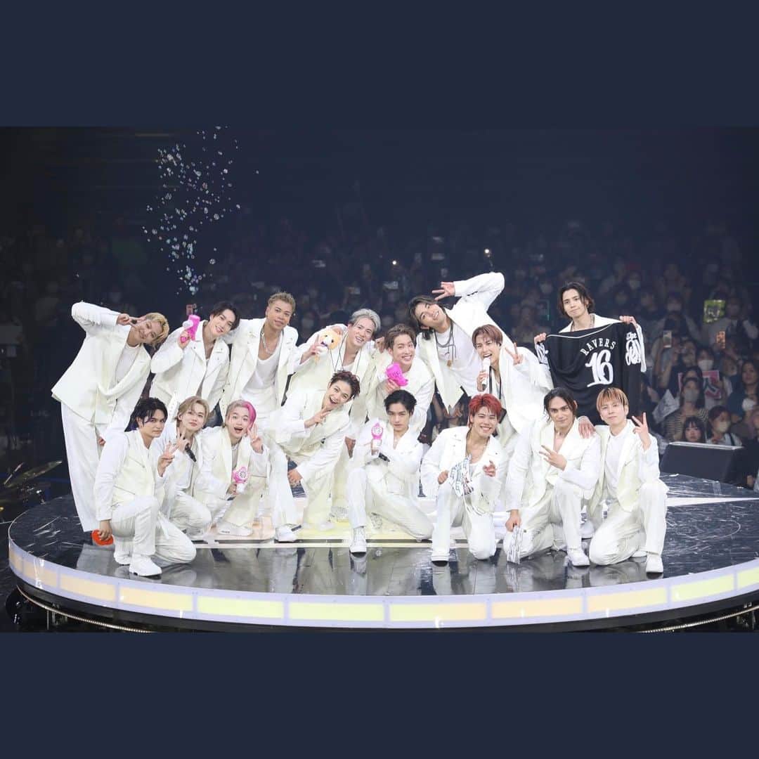 THE RAMPAGE from EXILE TRIBEさんのインスタグラム写真 - (THE RAMPAGE from EXILE TRIBEInstagram)「.  THE RAMPAGE LIVE TOUR 2023 ''16" 東京2日目🏎️💨💫 お越し頂きました皆様 ありがとうございました！！  今日も最高すぎて…😭✨ 幸せメーター爆上がりました🥹❤️‍🔥⤴️  めちゃ動いたので身体はしっかりバキバキですが、 明日ケアして明後日からも 万全の状態で臨みます💪🏻🔥🔥  明後日も楽しみましょうね😉❤️‍🔥」6月23日 0時28分 - the_rampage_official