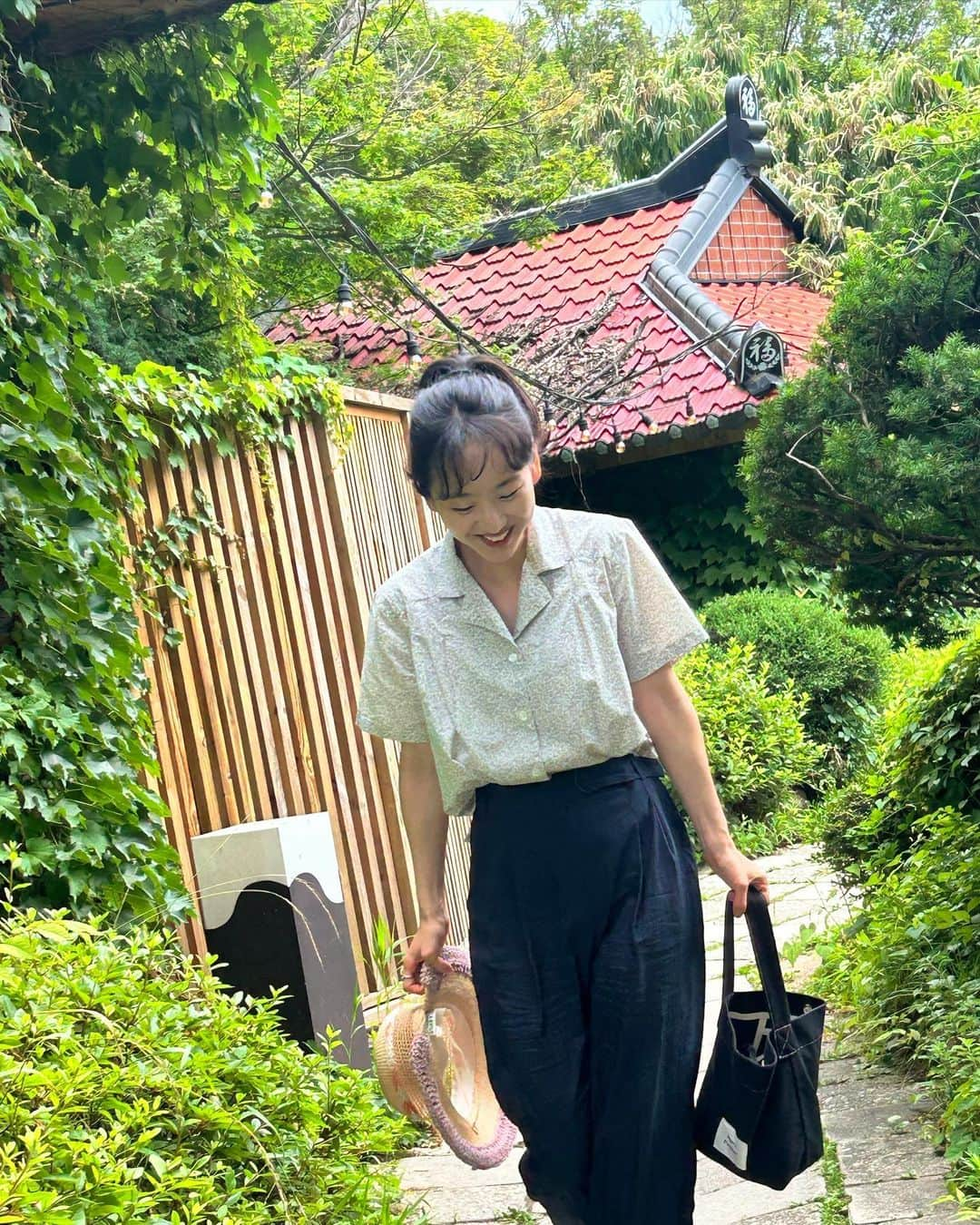 ウォン・ジナのインスタグラム：「🌿🌿👭🏻👭🏻@annyonginhye」