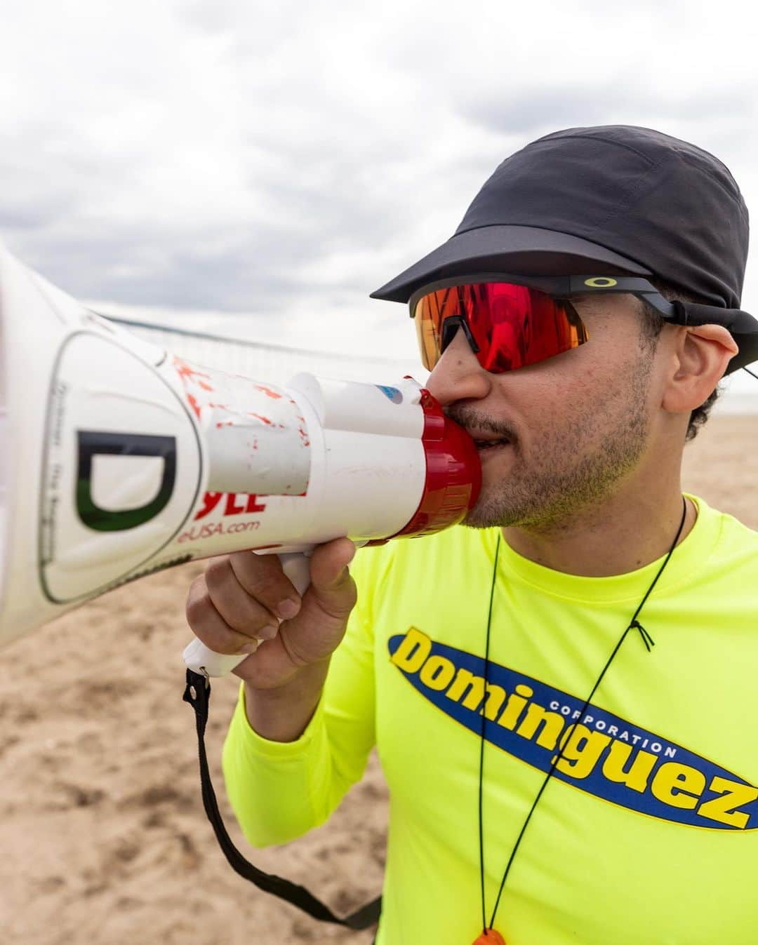 サタデーズさんのインスタグラム写真 - (サタデーズInstagram)「Scenes from the @dominguezcorporation @oakley and Saturdays beach link up at Rockaway last week.   Big thanks to everyone who came out and shout to @gumdoran_ and @drinkebbs for the food and drink.   📸 @steadyprime」6月23日 0時47分 - saturdaysnyc