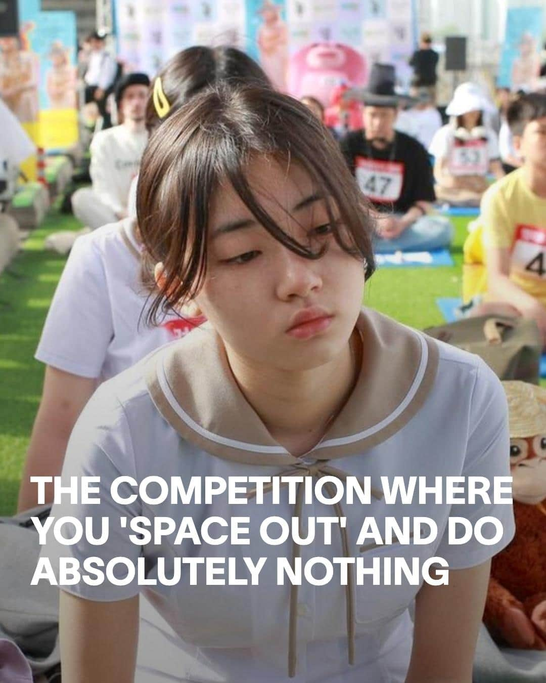 VICEさんのインスタグラム写真 - (VICEInstagram)「Late last month, 70 people took part in South Korea's annual Hangang Space-Out Competition.⁠ ⁠ The aim – as you can probably guess from the name – is to zone out for an hour-and-a-half, with competitors ranked based on audience votes and their ability to keep their heart rate stable.⁠ ⁠ Created by artist Woopsyang as a protest against a culture that demands constant productivity, the event aims to embrace the value of doing absolutely nothing.⁠ ⁠ Swipe to see the winner.⁠ ⁠ 📷: Courtesy of @thespaceoutcompetition」6月23日 0時55分 - vice