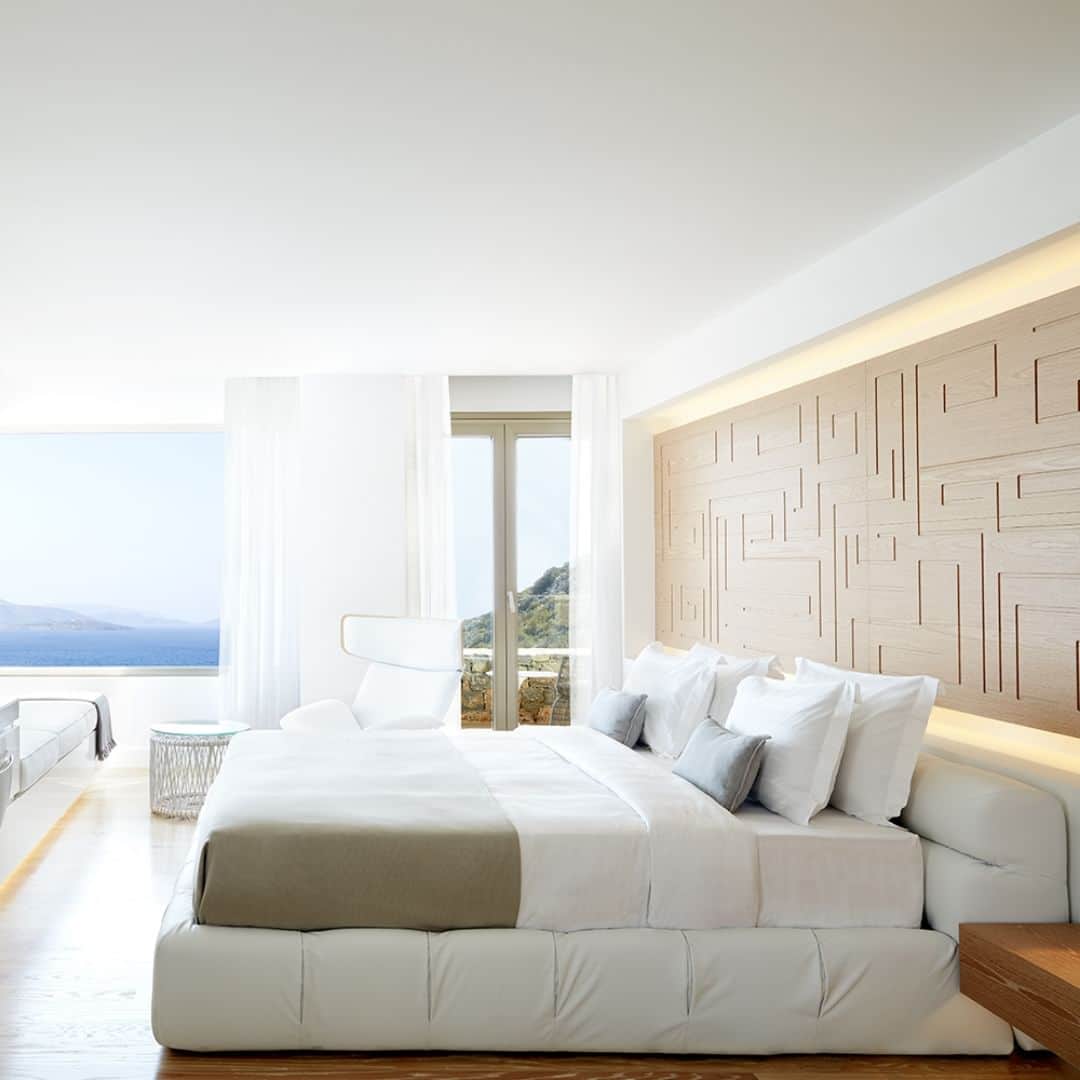 B&B Italiaのインスタグラム：「The tranquil oasis of wellness at Kēpos by Goco is nestled within the breathtaking beauty of Daios Cove luxury resort in Crete, Greece. Designed by Elastic Architects and graced by B&B Italia furniture collections, this hub blends ancient wisdom with cutting-edge innovation.  @patricia_urquiola @deloudis_  #bebitalia #design #Crete #Greece」