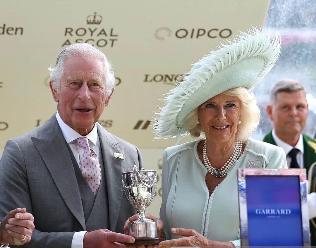 フィリップトレーシーのインスタグラム：「Their Majesties The King and The Queen at Royal Ascot today .」
