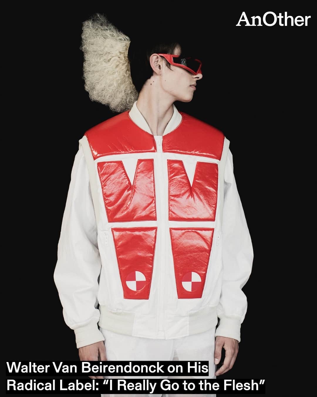 AnOther Magazineのインスタグラム：「Titled Dawleetoo, after a fake golden city in the middle of the Sumatra rainforest, @waltervanbeirendonckofficial’s Spring/Summer 2024 collection is a surreal take on artificial intelligence and crash test dummies ⚡️⁠ ⁠ At the link in bio, the Belgian designer speaks to @georgepistachio2 about the value of independence and the “disgusting” state of the fashion industry today. “I don’t feel I should limit or censor myself. [This is] how I see the world and how I am reflecting it,” he says 📲⁠ ⁠ 📸 by @paulphung⁠」