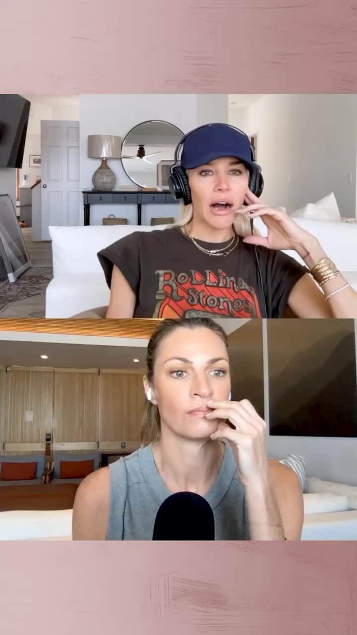 エリン・アンドリューズのインスタグラム：「All new @calmdownpodcast out now! Sh💩t gets real as @charissajthompson talks abt her tough week….and of course we try to add some humor to it all. Love you @charissajthompson #calmdown」
