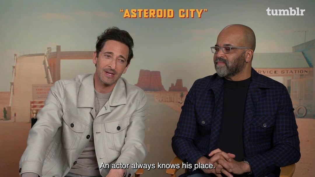 Tumblrのインスタグラム：「@adrienbrody is always playing a director, a little bit....  Check out our full Answer Time with the cast of #AsteroidCity 👉 entertainment.tumblr.com/tagged/asteroidcity  #wesanderson #tumblranswertime」