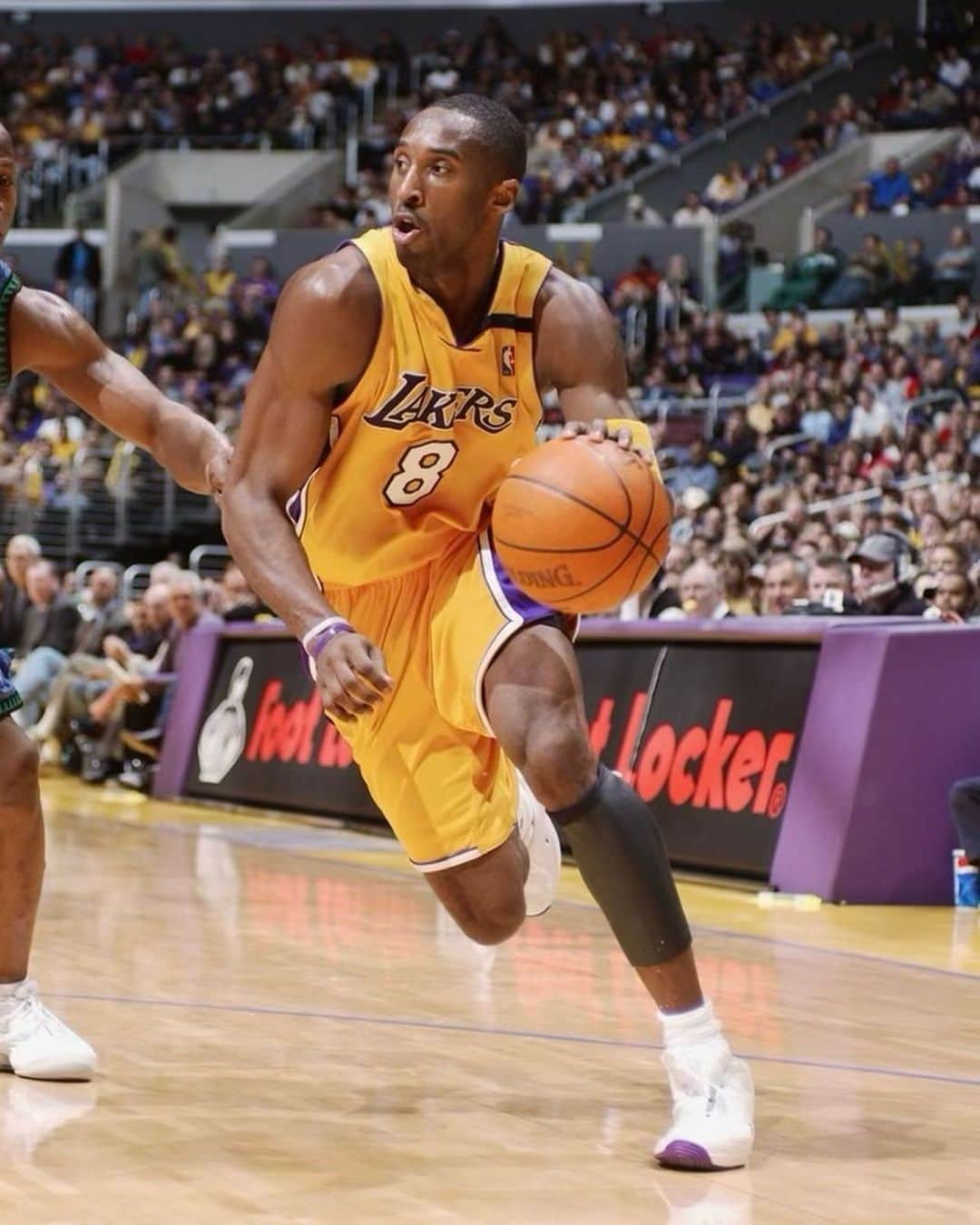 Nice Kicksさんのインスタグラム写真 - (Nice KicksInstagram)「This never-before-released Reebok Answer IV first appeared in 2002 as an exclusive option for Kobe Bryant during his famous sneaker free agency season 🔥 @nicekicksvault   @nicedrops -> July 14 on Reebok’s website and at select retailers 🗓️」6月23日 4時24分 - nicekicks